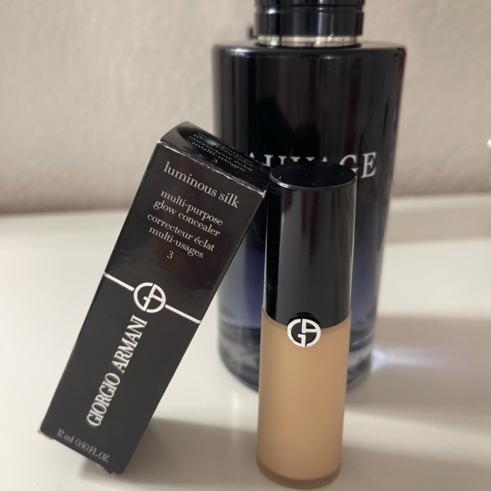 Giorgio Armani Luminous Silk Concealer